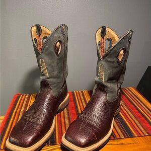 Men's Twisted X Steel Toe Western Work Boots w/ oil derrick embroidery EUC